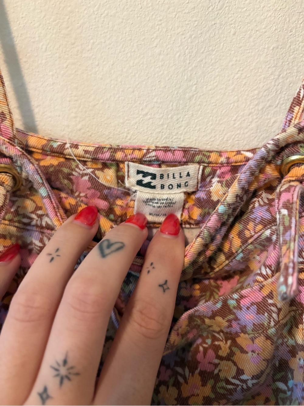 Billabong Pink Floral Wide-Leg Overalls / Jumpsuit - Picture 4 of 4